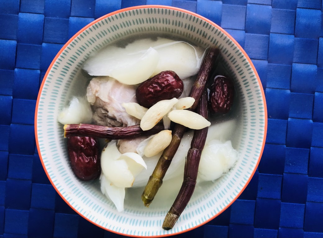 Fresh Dendrobium, Yam, Lily Bulb & Ophiopogon Pork Shin Soup