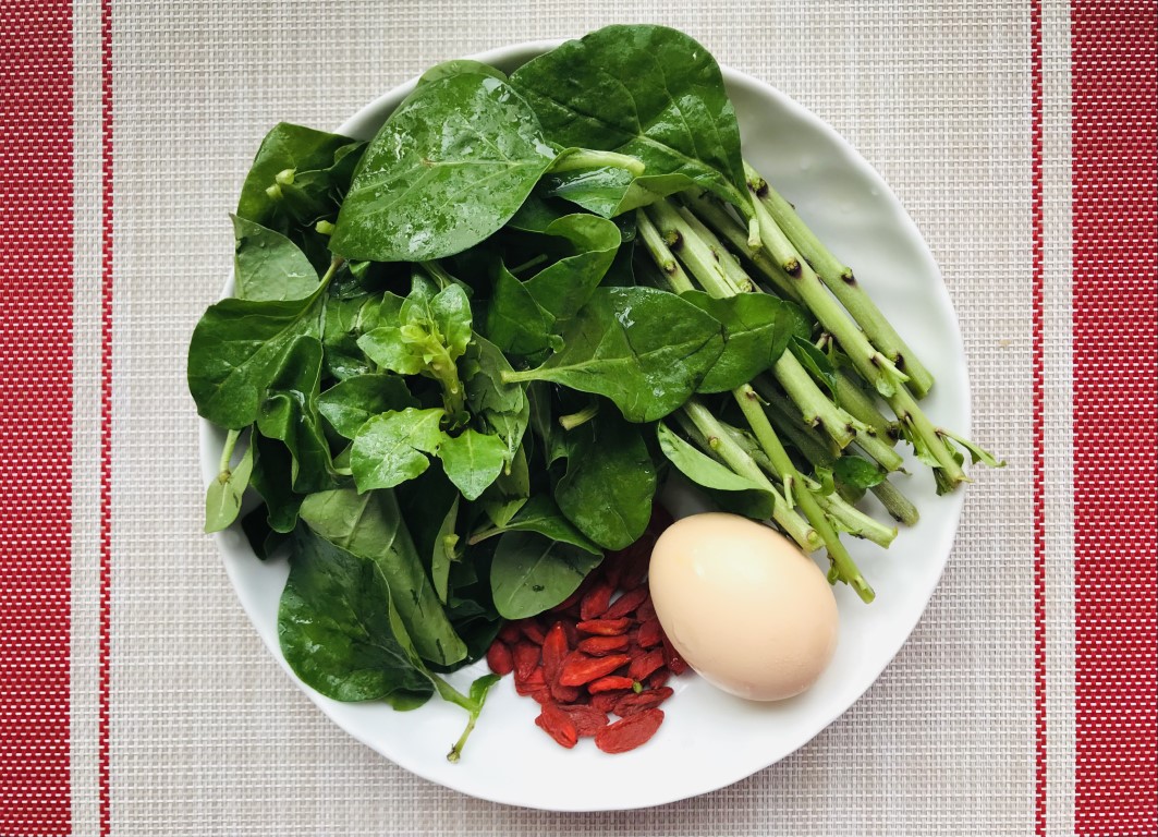 Wolfberry Leaf, Goji & Egg White Soup