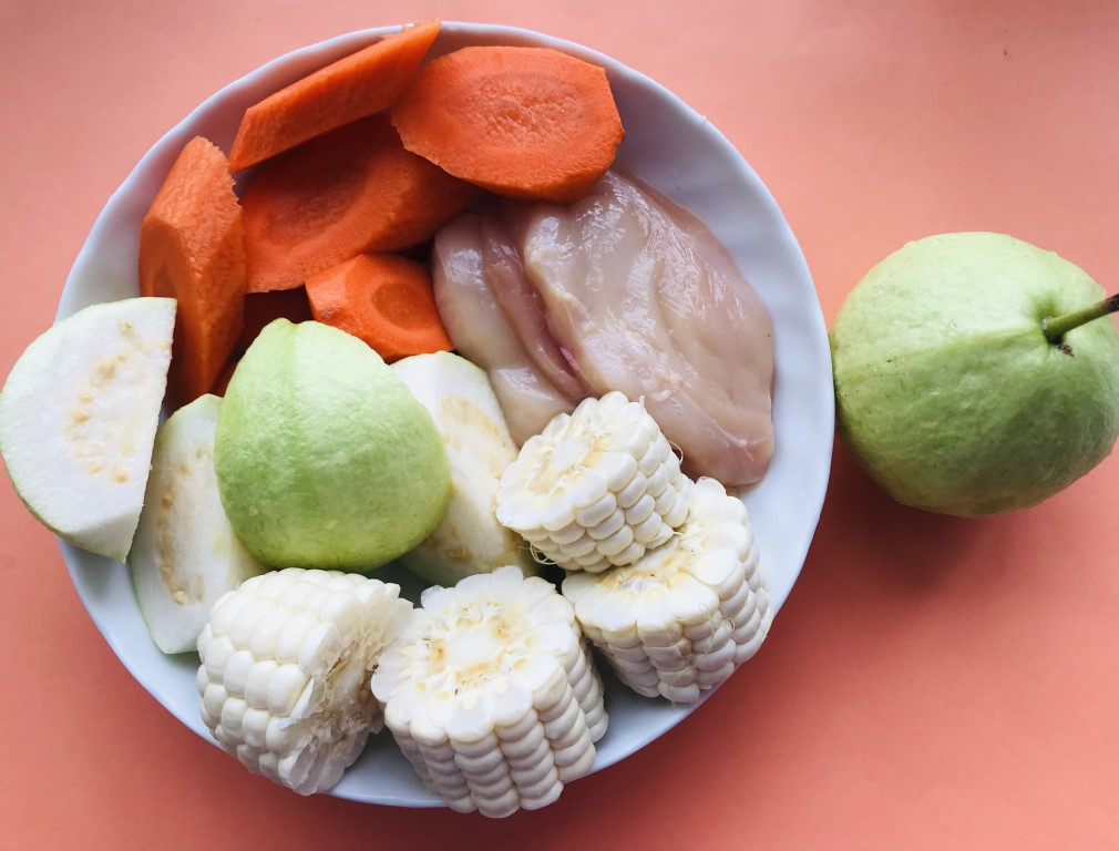 Guava, Corn, Carrot & Chicken Breast Soup