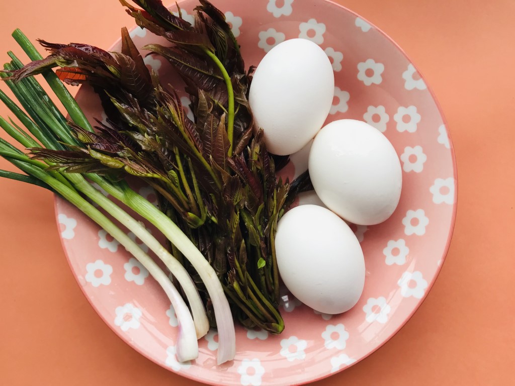 Chinese Toon Shoot and Spring Onion Scrambled Eggs