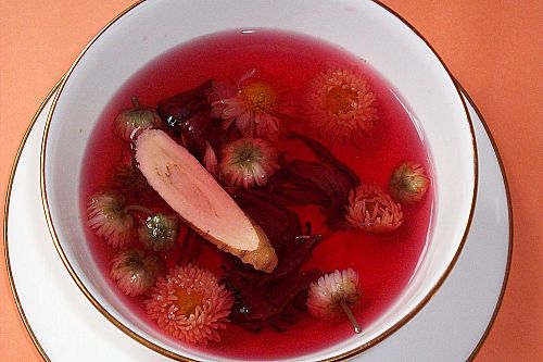 Roselle, Chrysanthemum and Licorice Tea