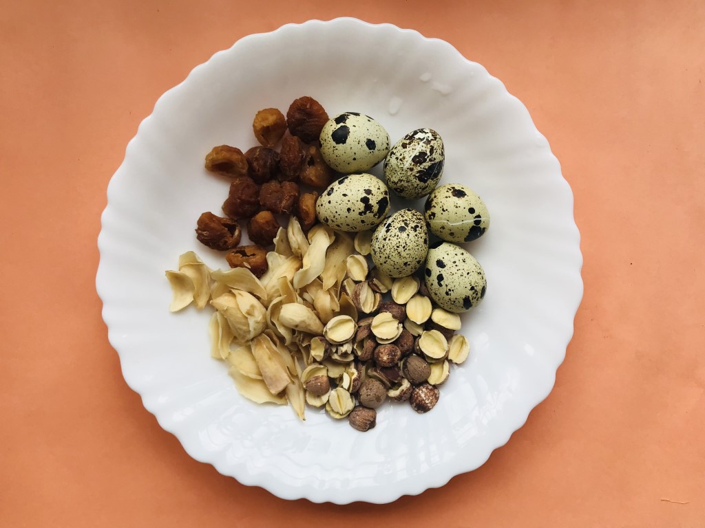 Lotus Seed, Lily Bulb, Longan and Quail Egg Sweet Soup
