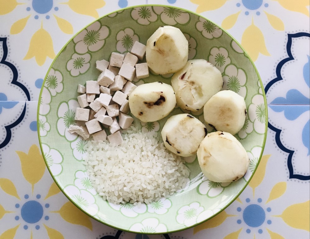 Water Chestnut and Poria Congee