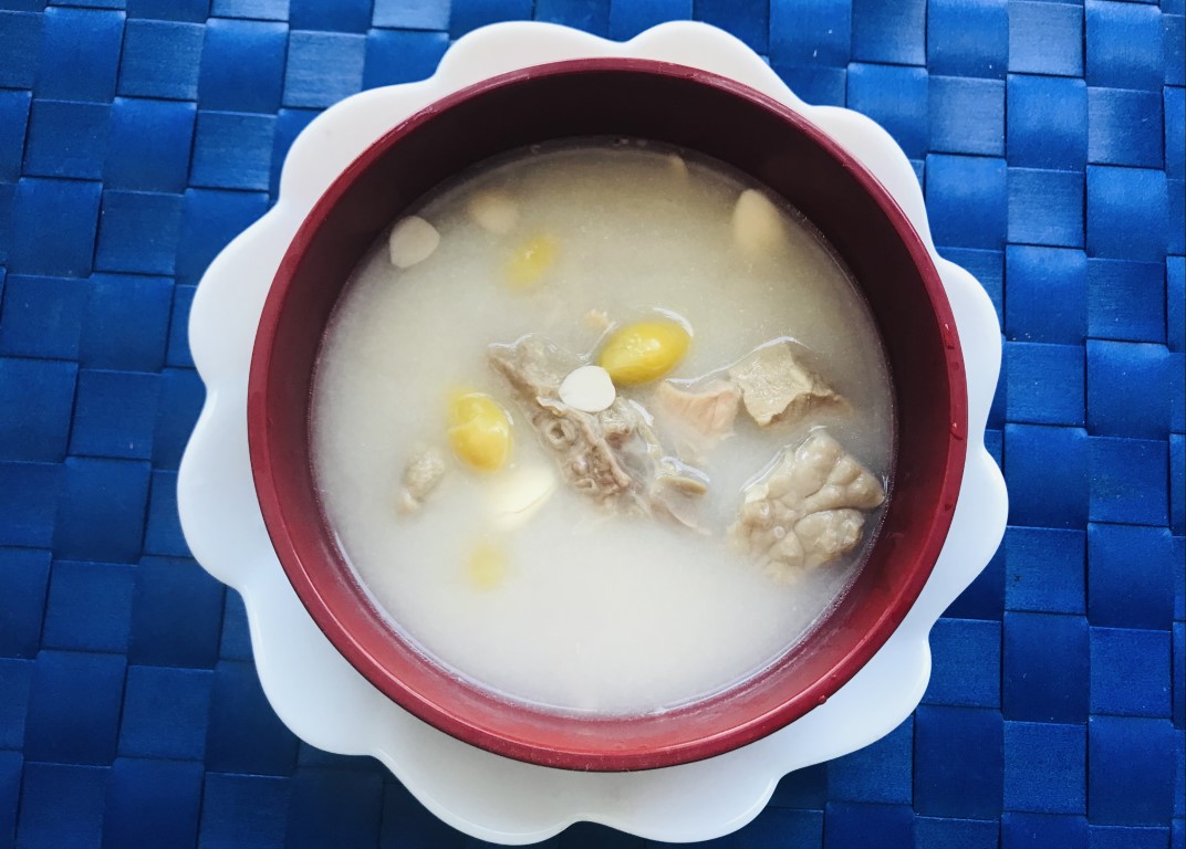 Ginkgo, Almond and Pork Lung Soup