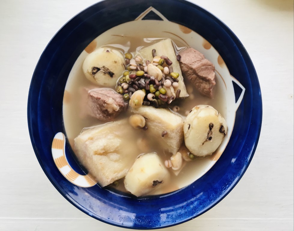 Kudzu, Water Chestnut, Three-Bean and Job's Tears Pork Rib Soup