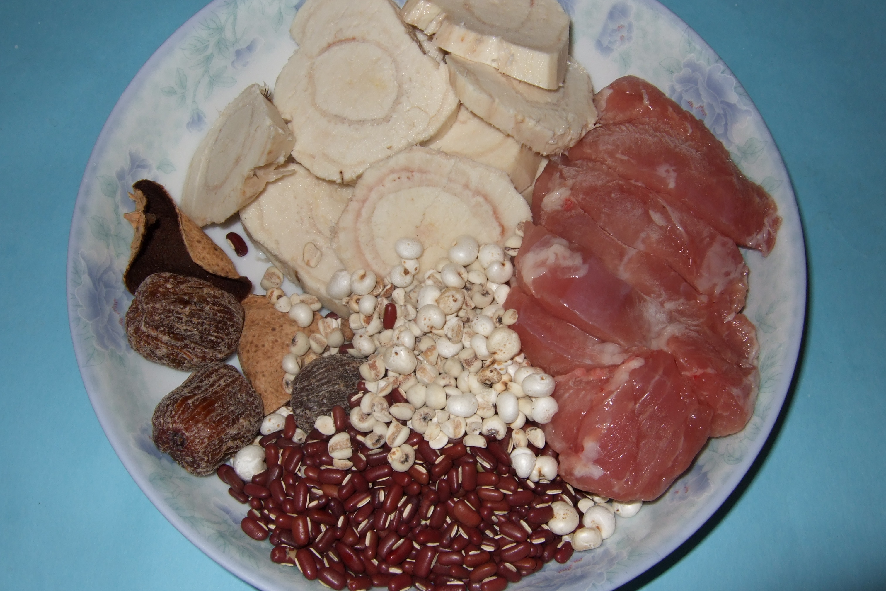 Kudzu, Adzuki Bean and Job's-Tears Soup