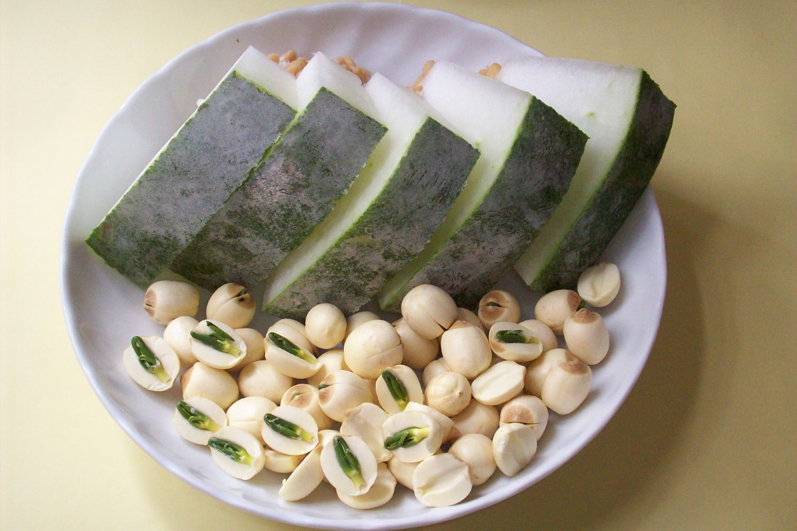Fresh Lotus Seed and Winter Melon Soup