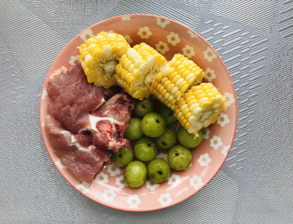 Indian Gooseberry, Corn and Pork Rib Soup