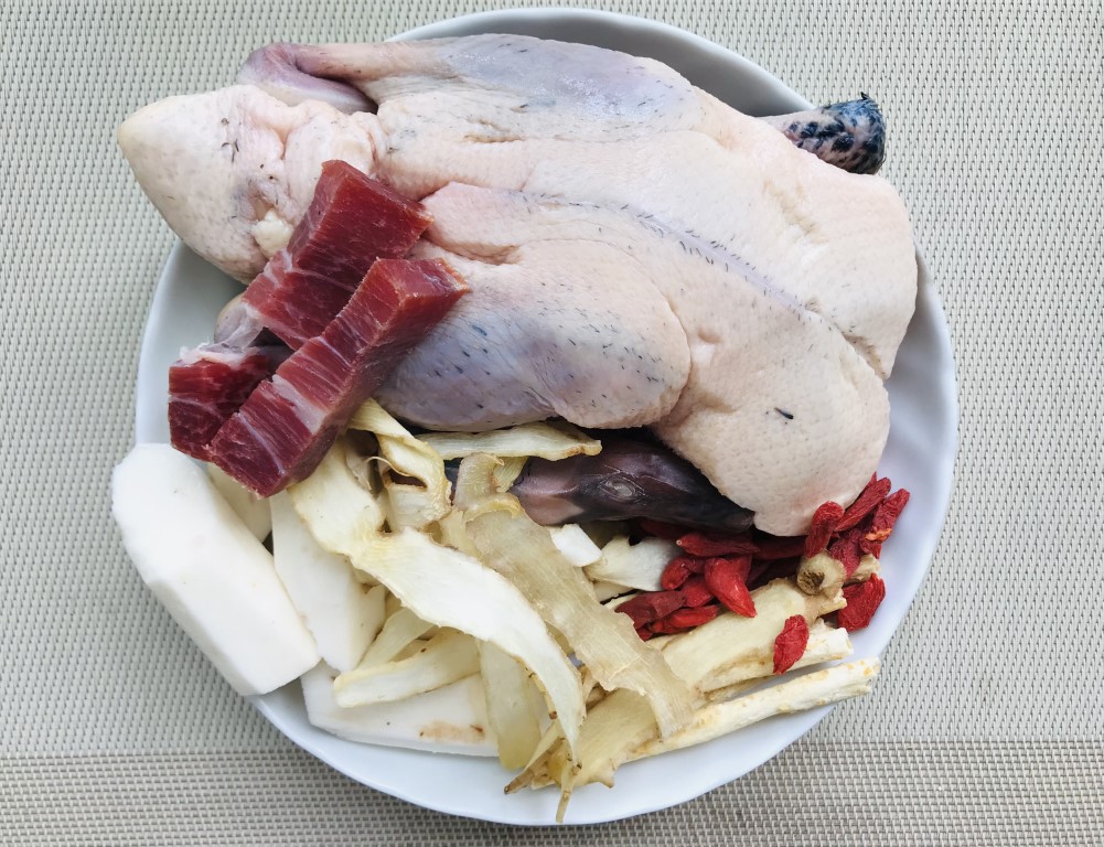 Fresh Yam, Glehnia, Polygonatum and Wild Duck Soup