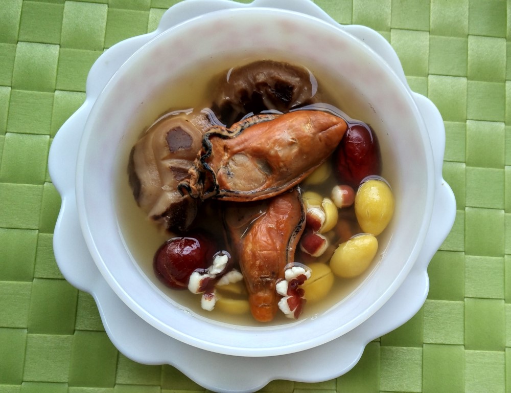 Ginkgo, Fox Nut, Flower Mushroom and Dried Oyster Soup
