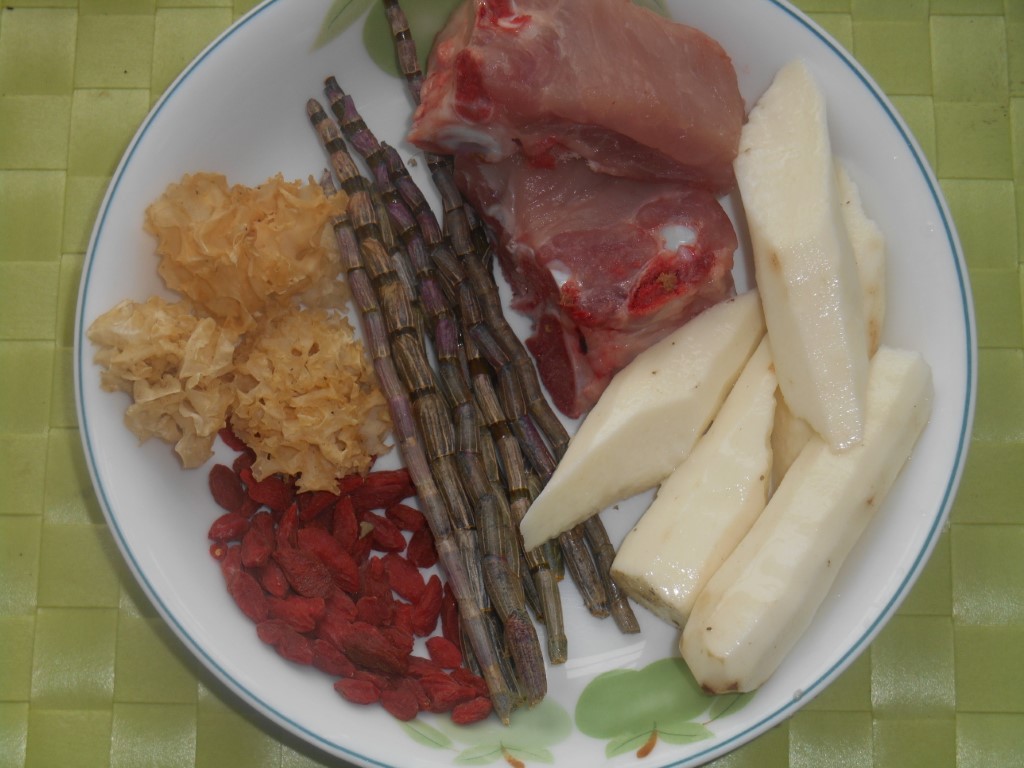 Fresh Dendrobium, Fresh Yam, Goji and Snow Fungus Pork Rib Soup