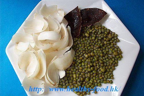 Mung Bean and Lily Bulb Soup