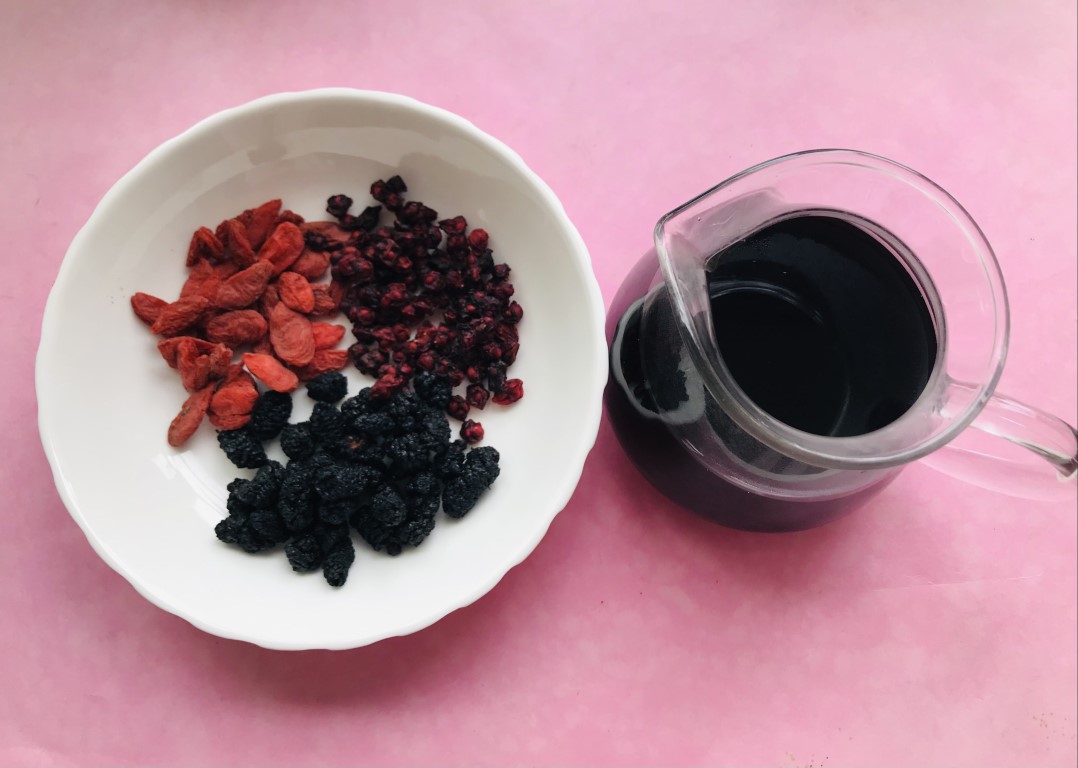Schisandra, Goji and Black Mulberry Tea