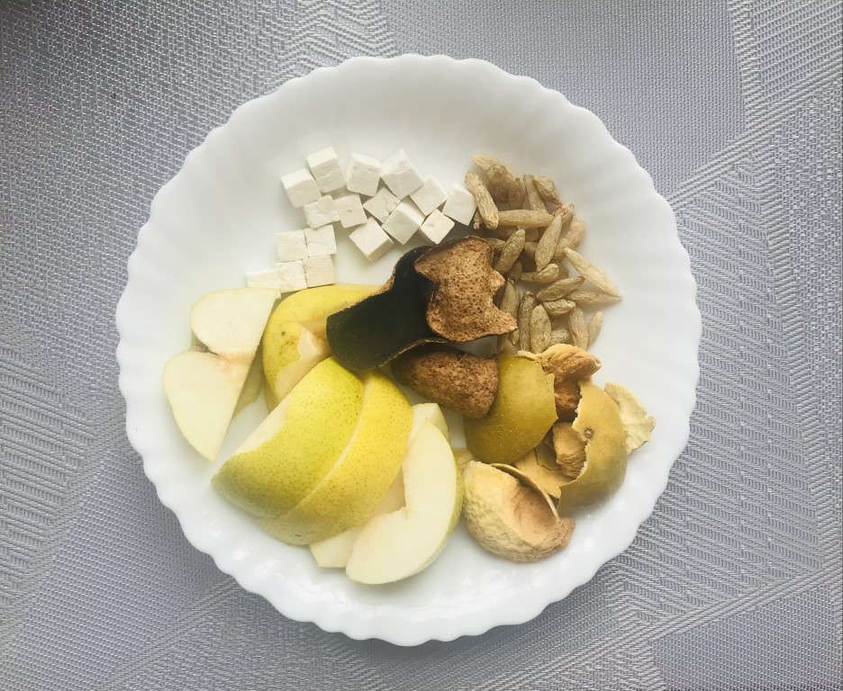 Golden Monk Fruit, Snow Pear and Mai Dong Tea