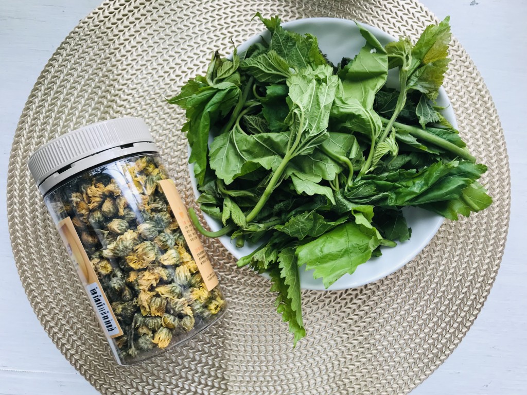 Mulberry Leaf and Chrysanthemum Tea