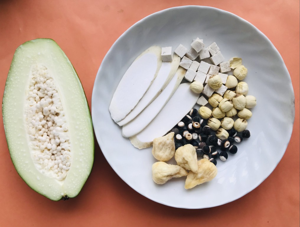 Green Papaya & Si Shen (Four-Herb) Soup