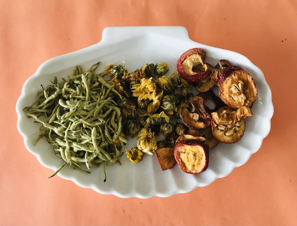 Hawthorn Honeysuckle Chrysanthemum Tea