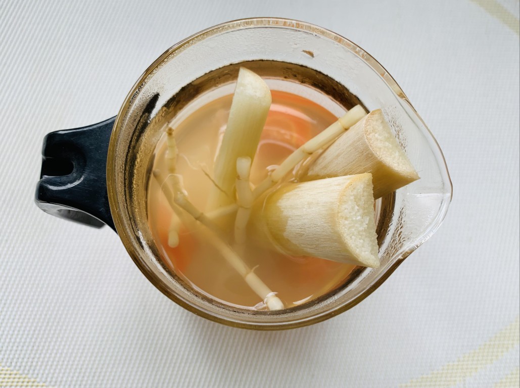 Imperata Sugarcane Carrot Water