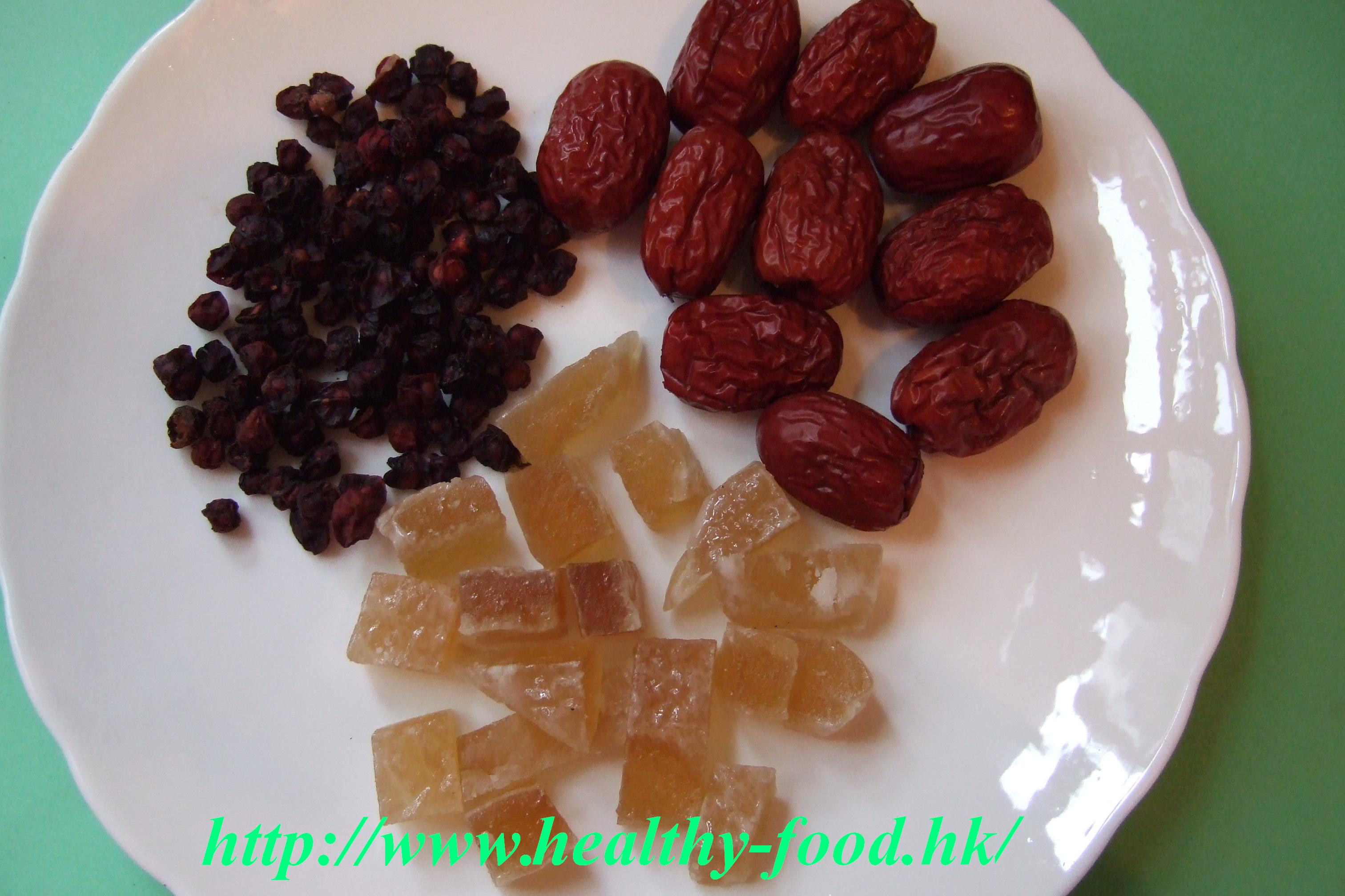 Schisandra, Candied Pomelo Peel and Red Date Soup