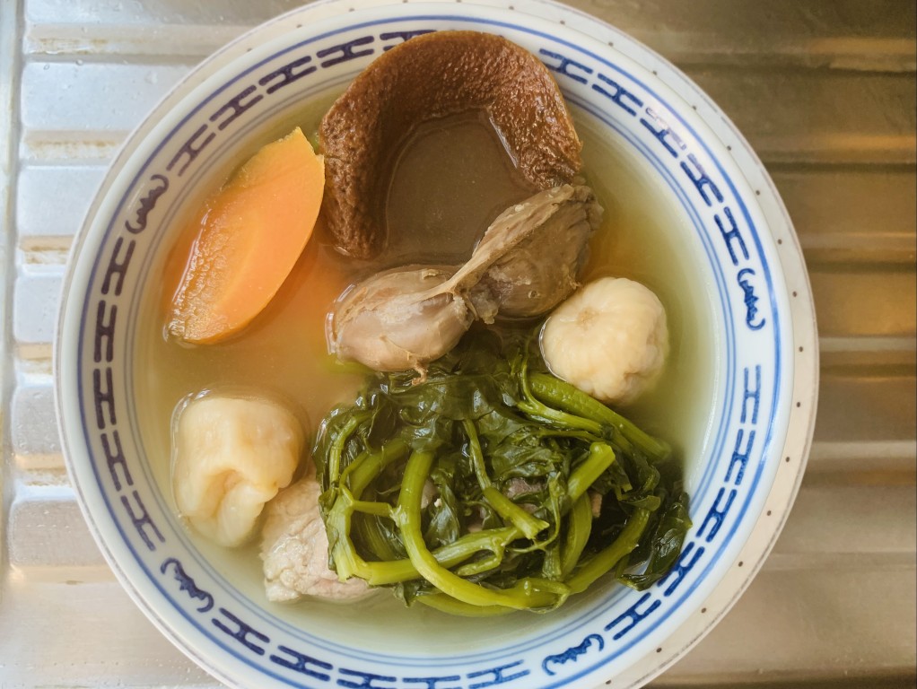 Watercress, Fig, Dried Duck Gizzard and Pork Rib Soup
