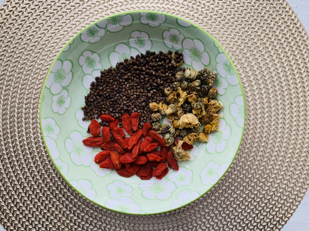 Goji, Chrysanthemum and Cassia Seed Tea