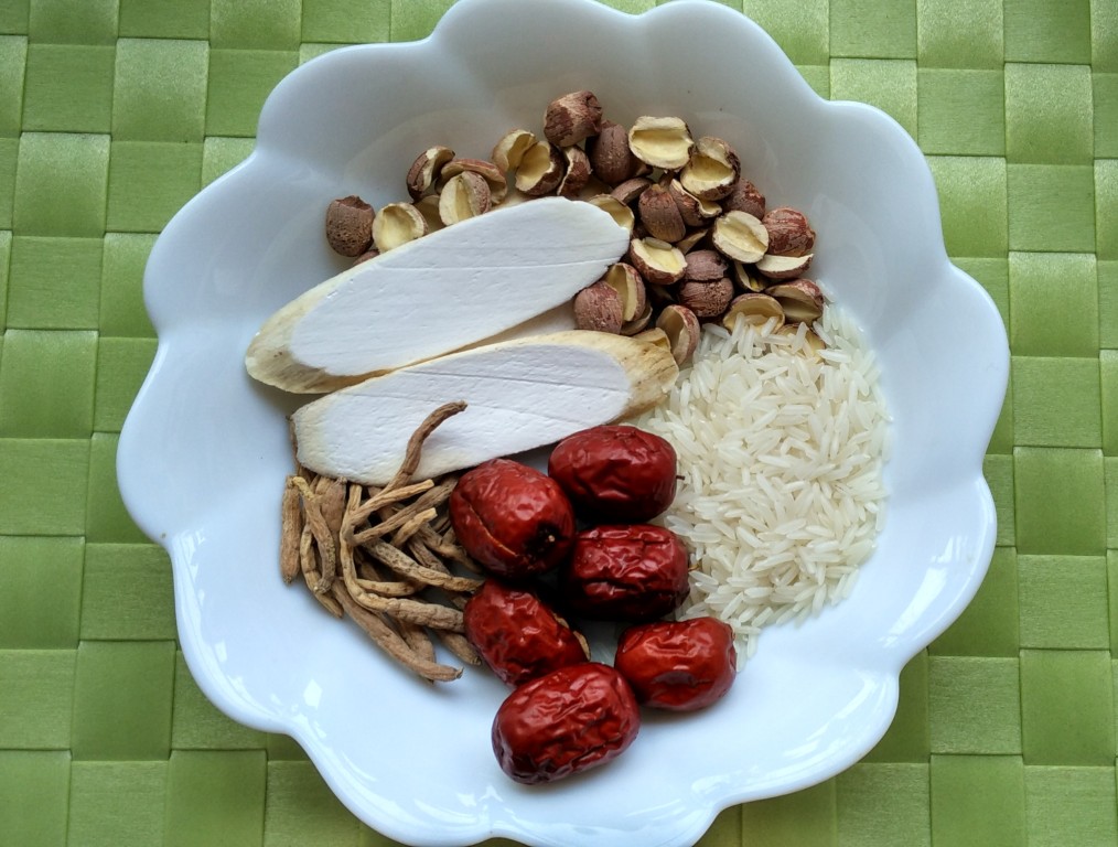 Pseudostellaria, Chinese Yam, Lotus Seed and Red Date Congee