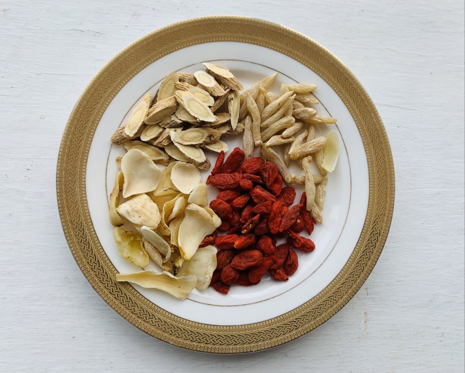 Ophiopogon, Astragalus, Goji and Lily Bulb Soup