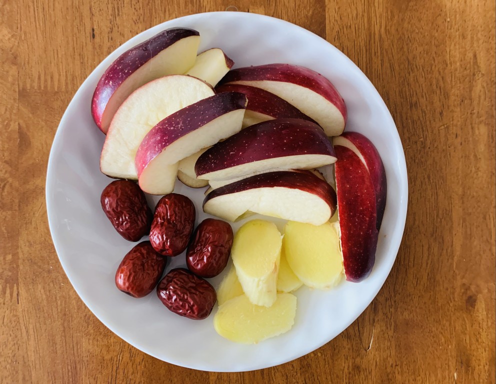 Red Date, Ginger and Apple Water