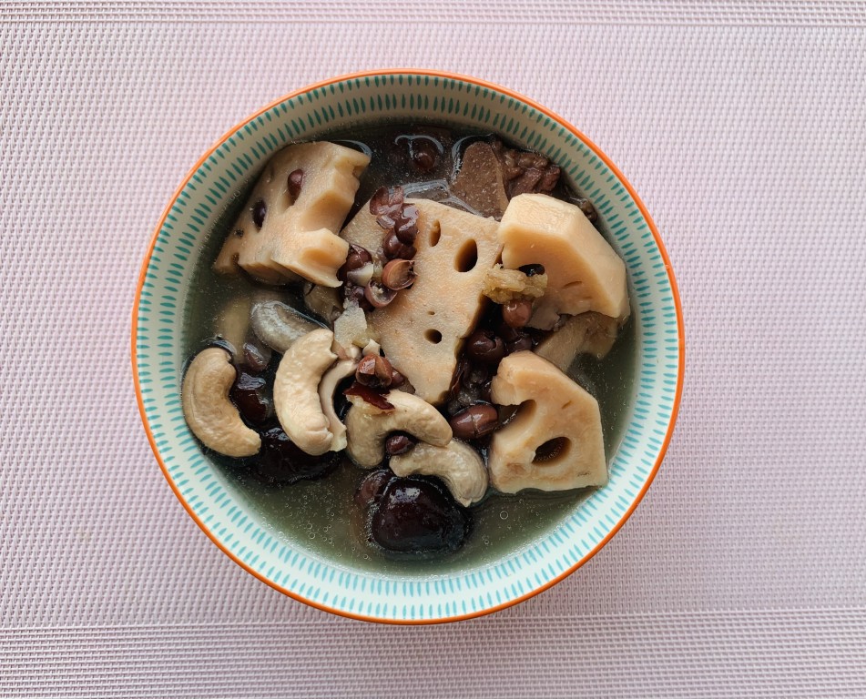 Adzuki, Cashew & Lotus Root Soup