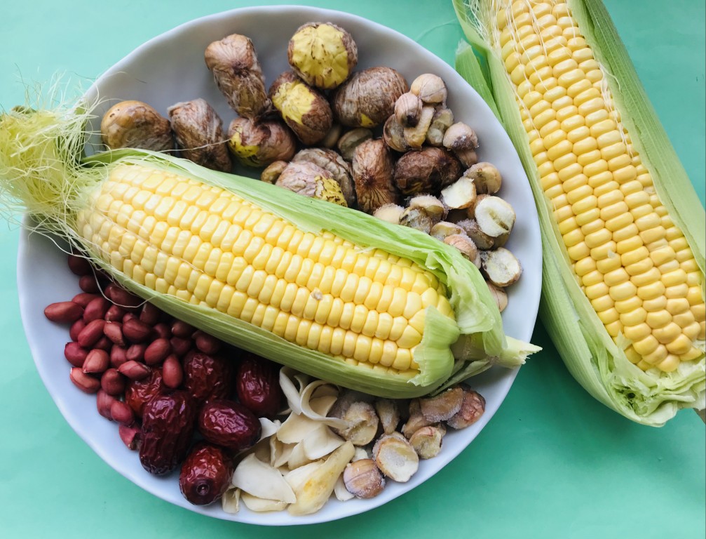 Corn, Lotus Seed & Lily Bulb Vegetarian Soup