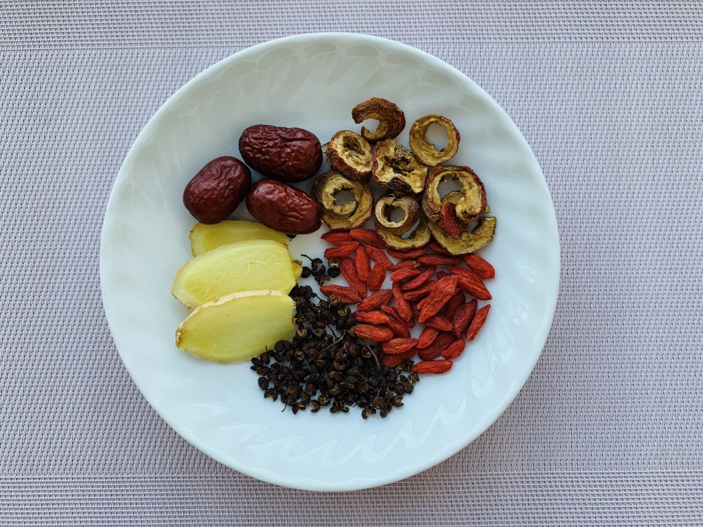 Hawthorn Ginger Goji Sichuan Pepper Tea
