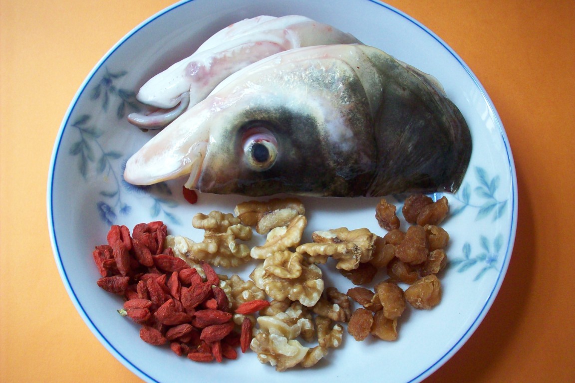 Longan, Walnut, Goji and Bighead-Carp Fish-Head Soup