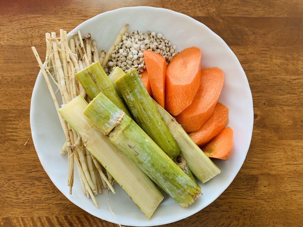 Imperata Root, Bamboo-Cane Sugarcane, Carrot & Job's-Tears Water