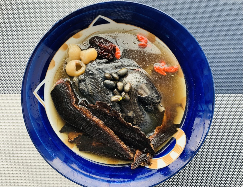 Reishi, Black Bean, Longan and Silkie Chicken Soup