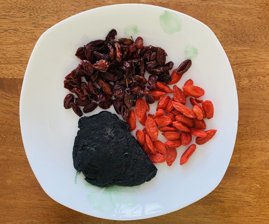 Cornus, Goji and Prepared Rehmannia Tea