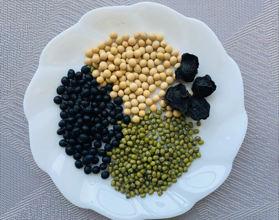 Smoked Plum and Three-Bean Drink