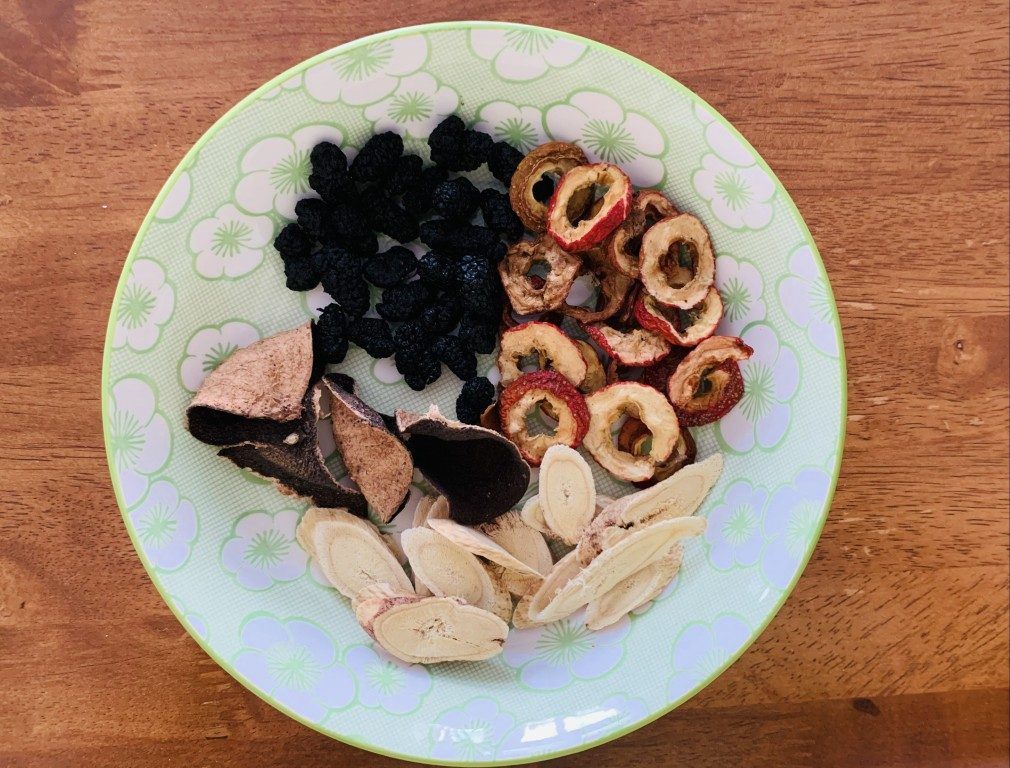 Astragalus, Hawthorn, Mulberry and Aged Tangerine Peel Tea