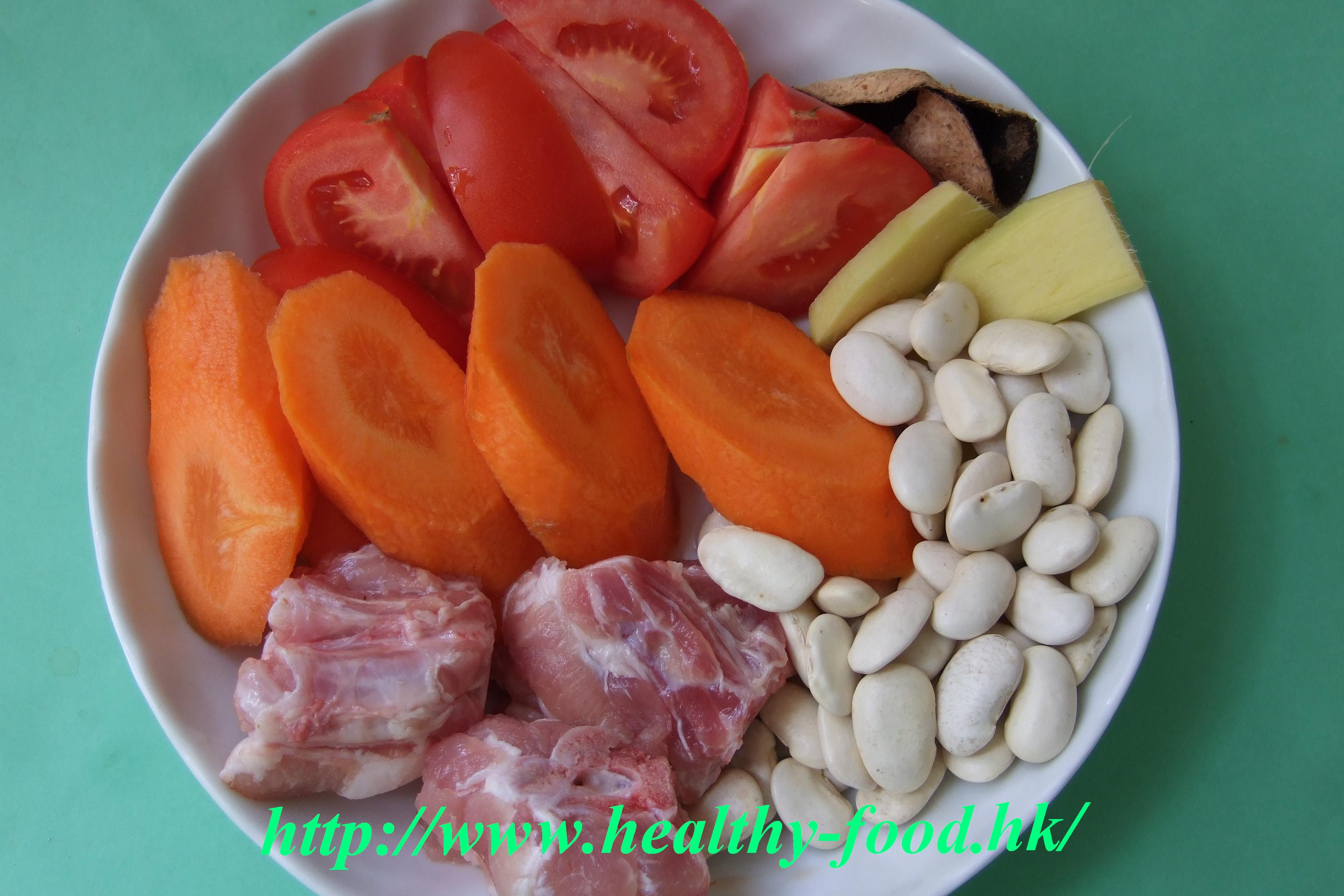 Tomato, Carrot and White Kidney Bean Pork Rib Soup