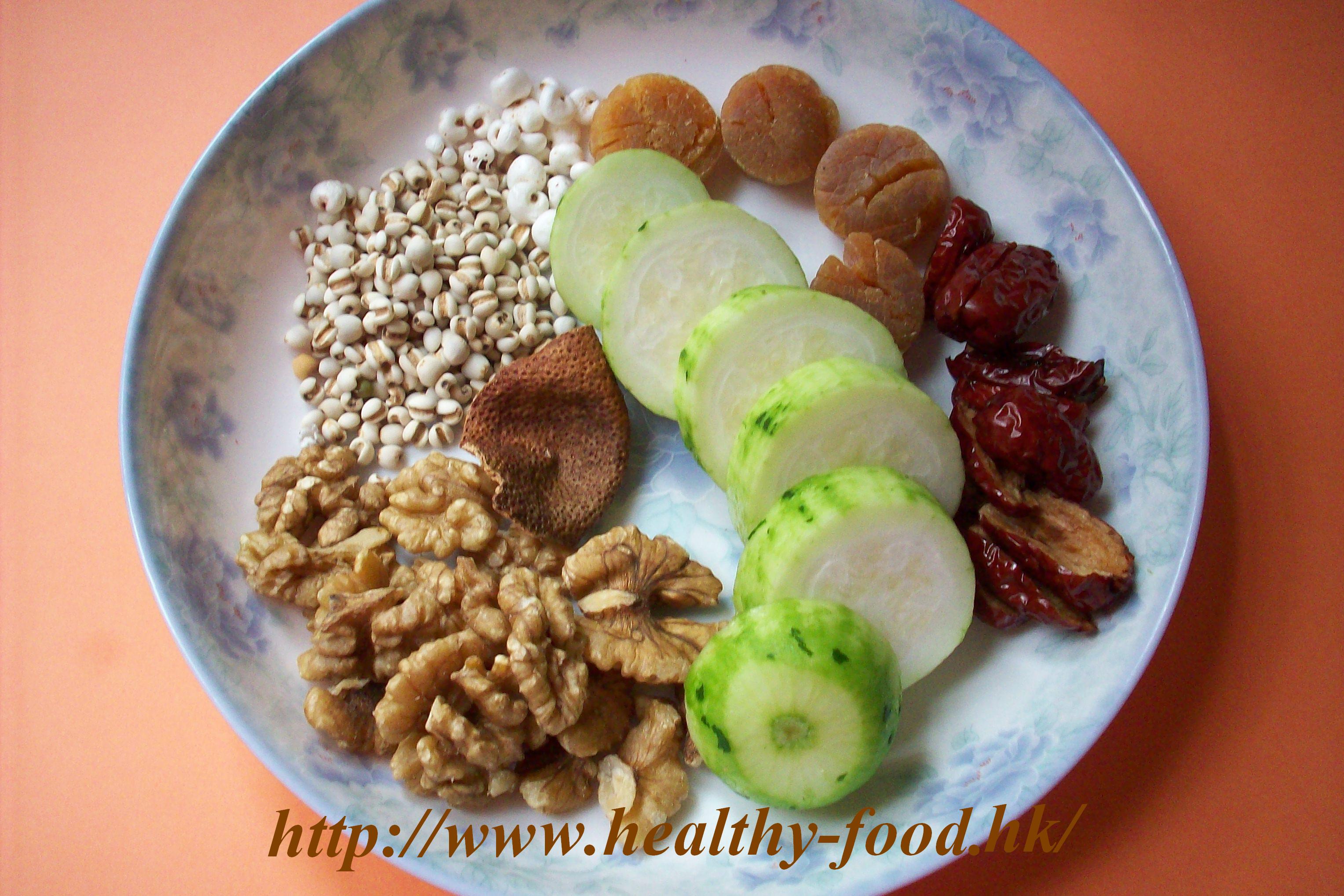 Hairy Gourd, Job's Tears and Walnut Soup