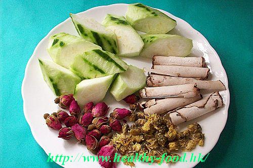 Loofah, Rosebud and Poria Soup