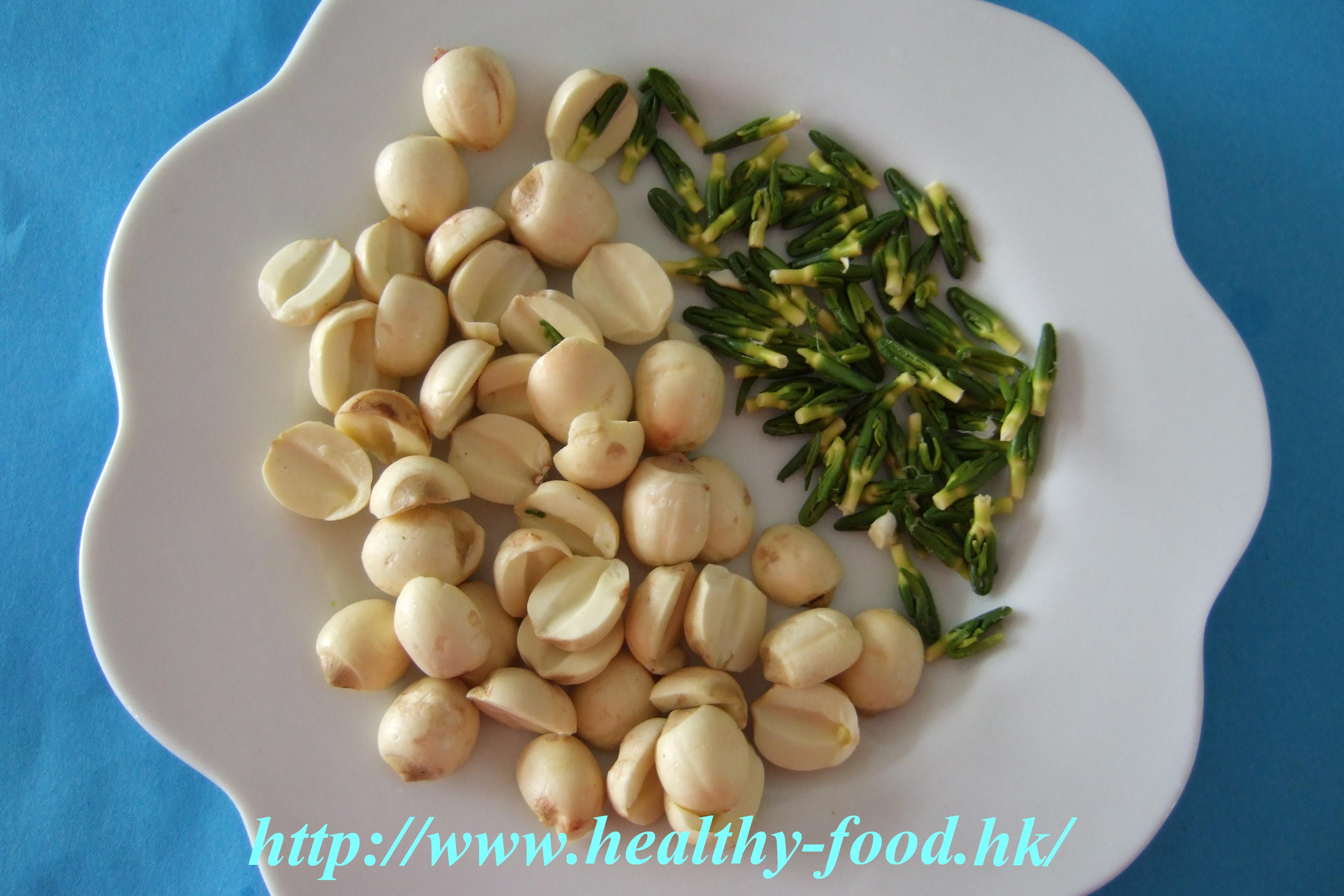 Lotus Plumule and Green Tea