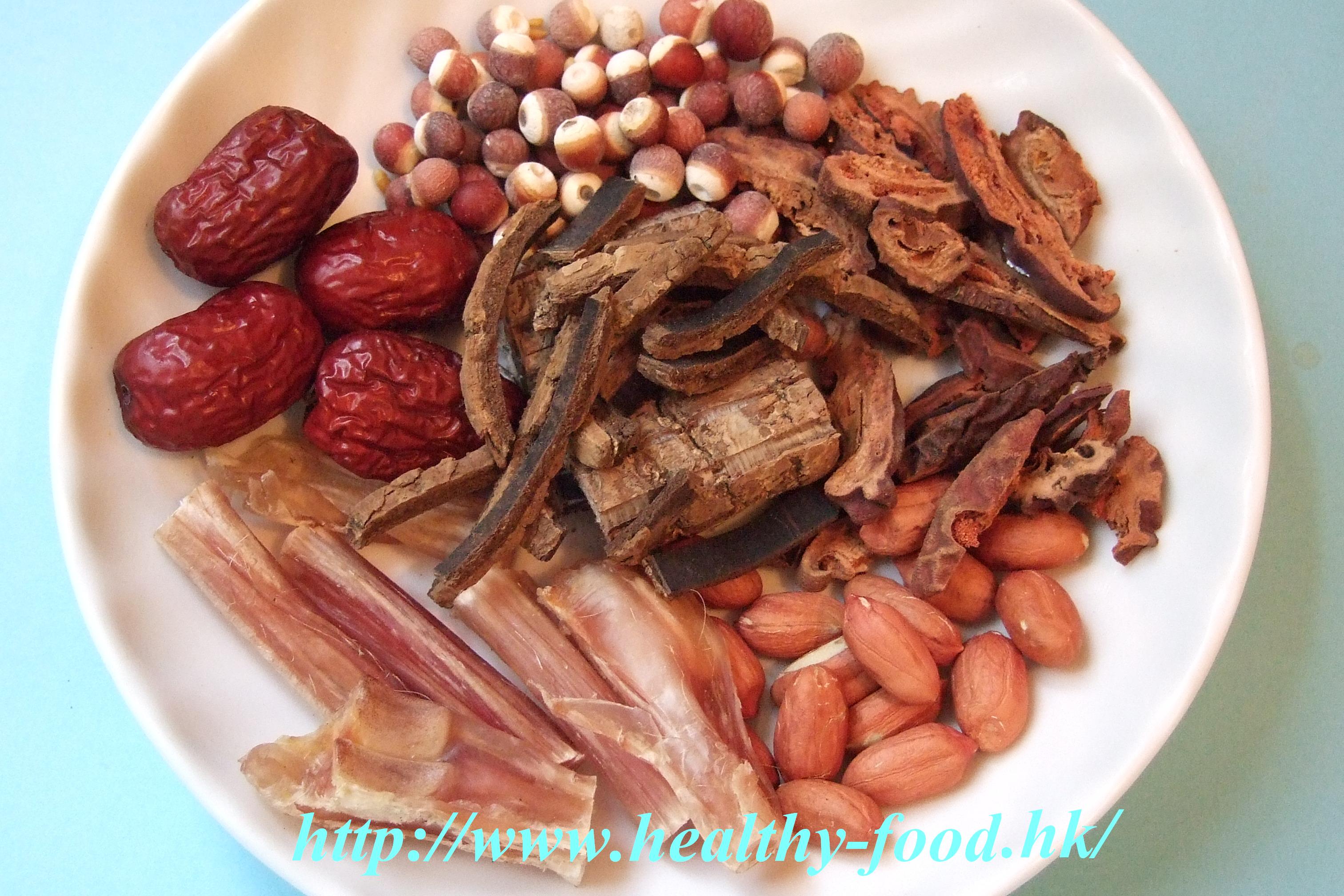 Eucommia, Chinese Quince, and Deer Tendon Soup