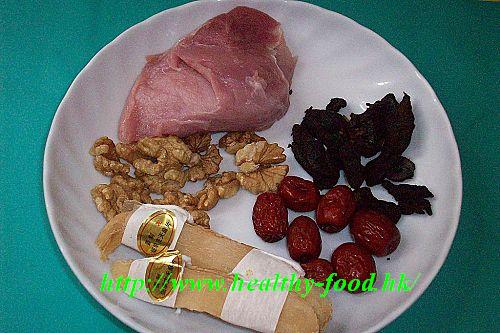 Gastrodia, Polygonatum and Walnut Lean-Pork Soup