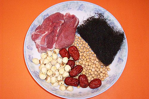 Lotus Seed, Fat Choy and Lean Pork Soup