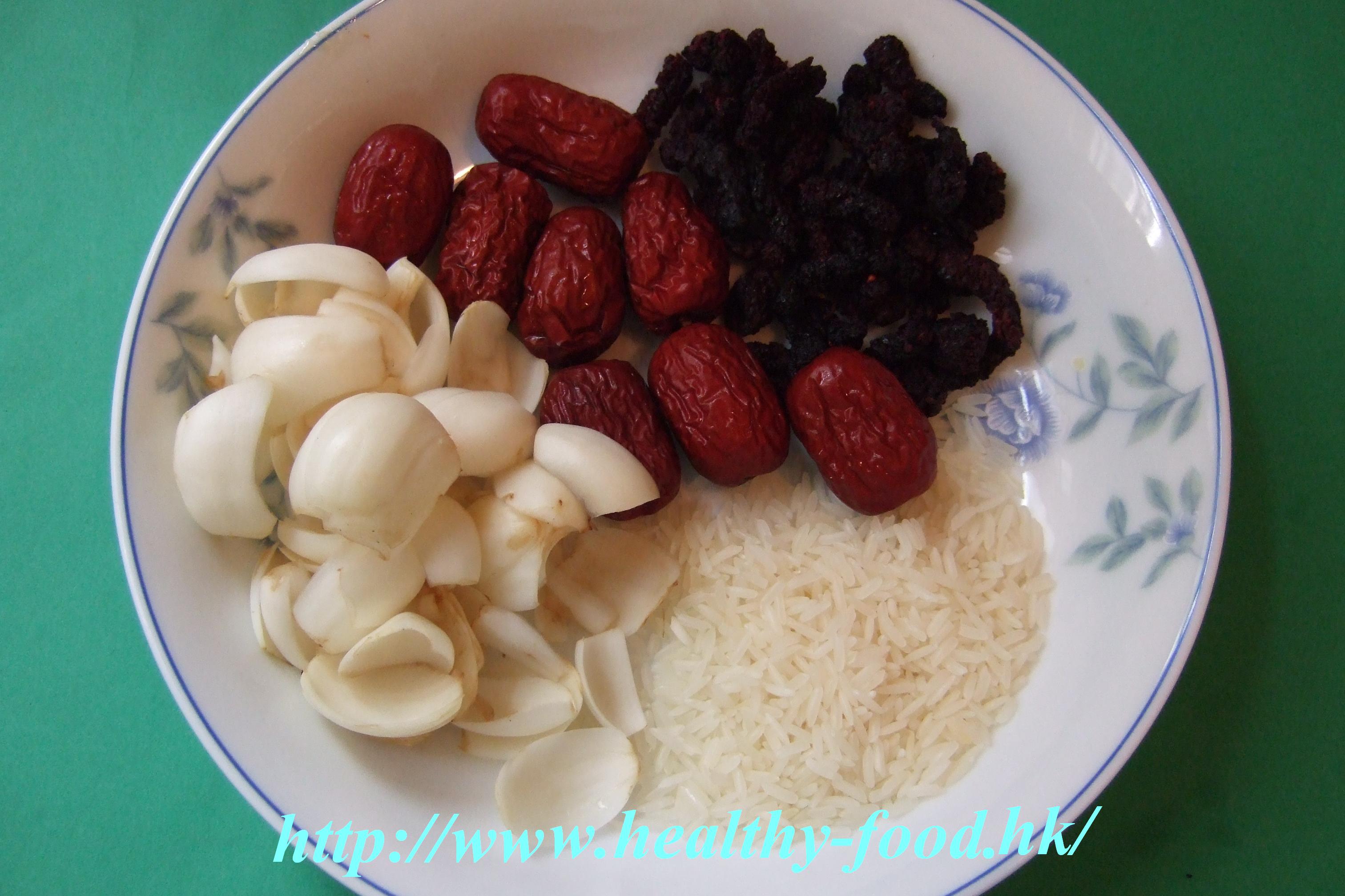 Fresh Lily, Mulberry and Red Date Congee