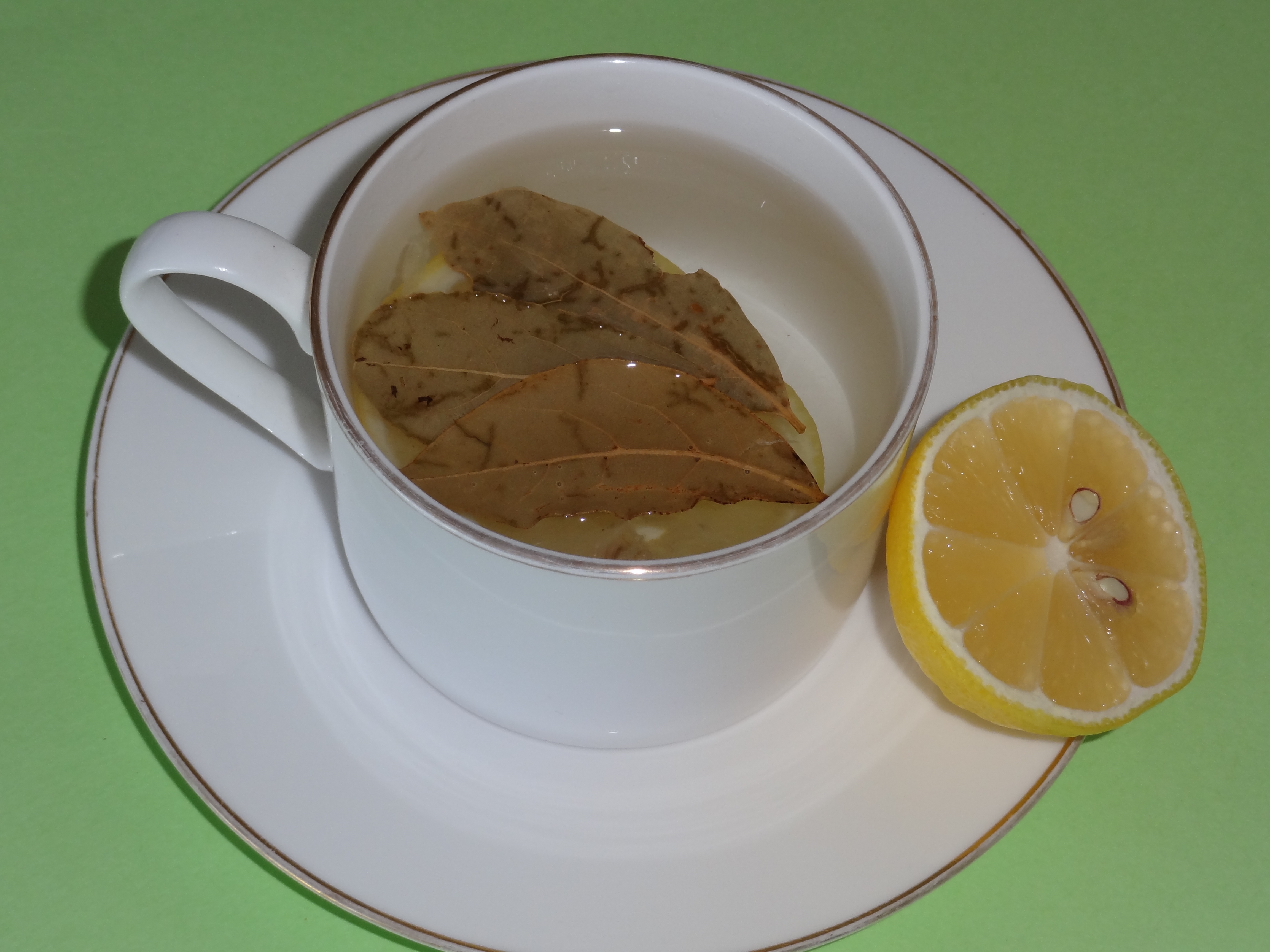 Bay Leaf Lemon Tea