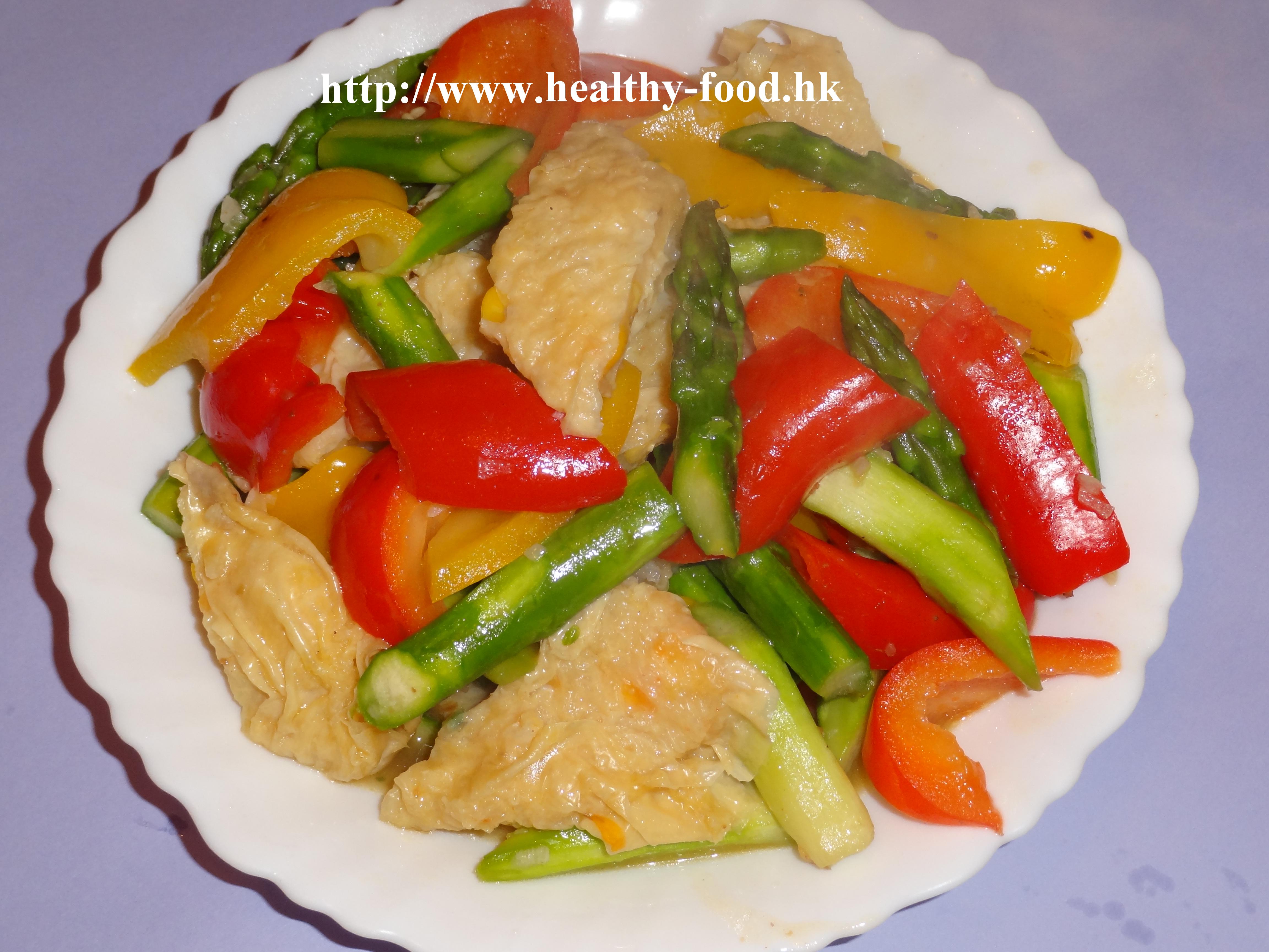 Stir-Fried Asparagus, Tri-Color Peppers and Tofu-Skin Rolls