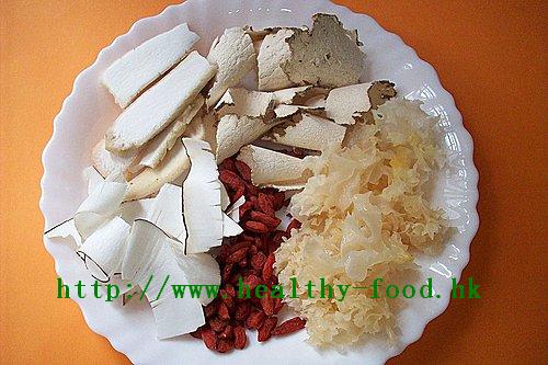 Chinese Yam, Goji, Sea Coconut, Tiger Milk Mushroom, Reishi and Snow Fungus Soup
