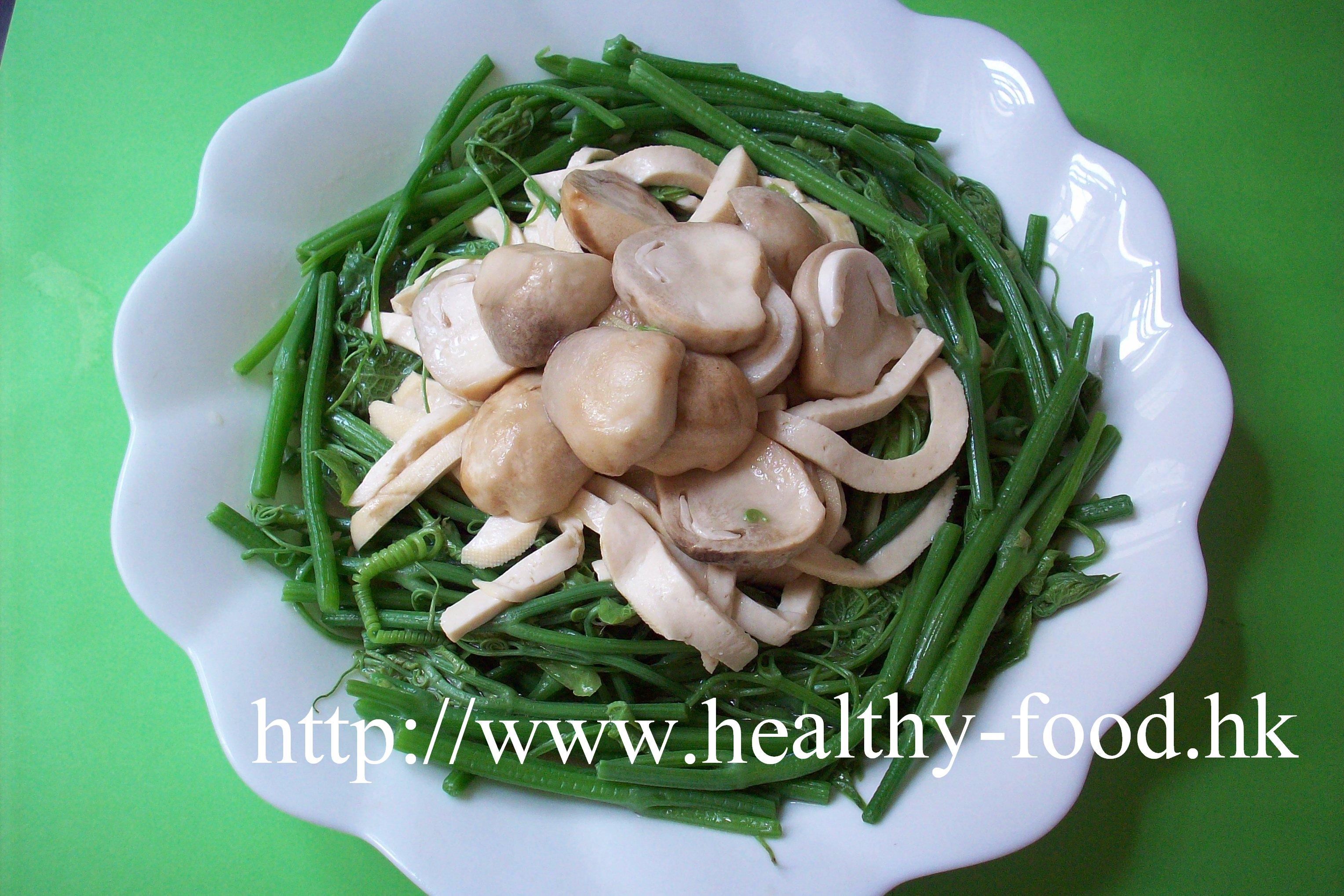 Chayote, Lotus Seed and Lily Bulb Pork Soup