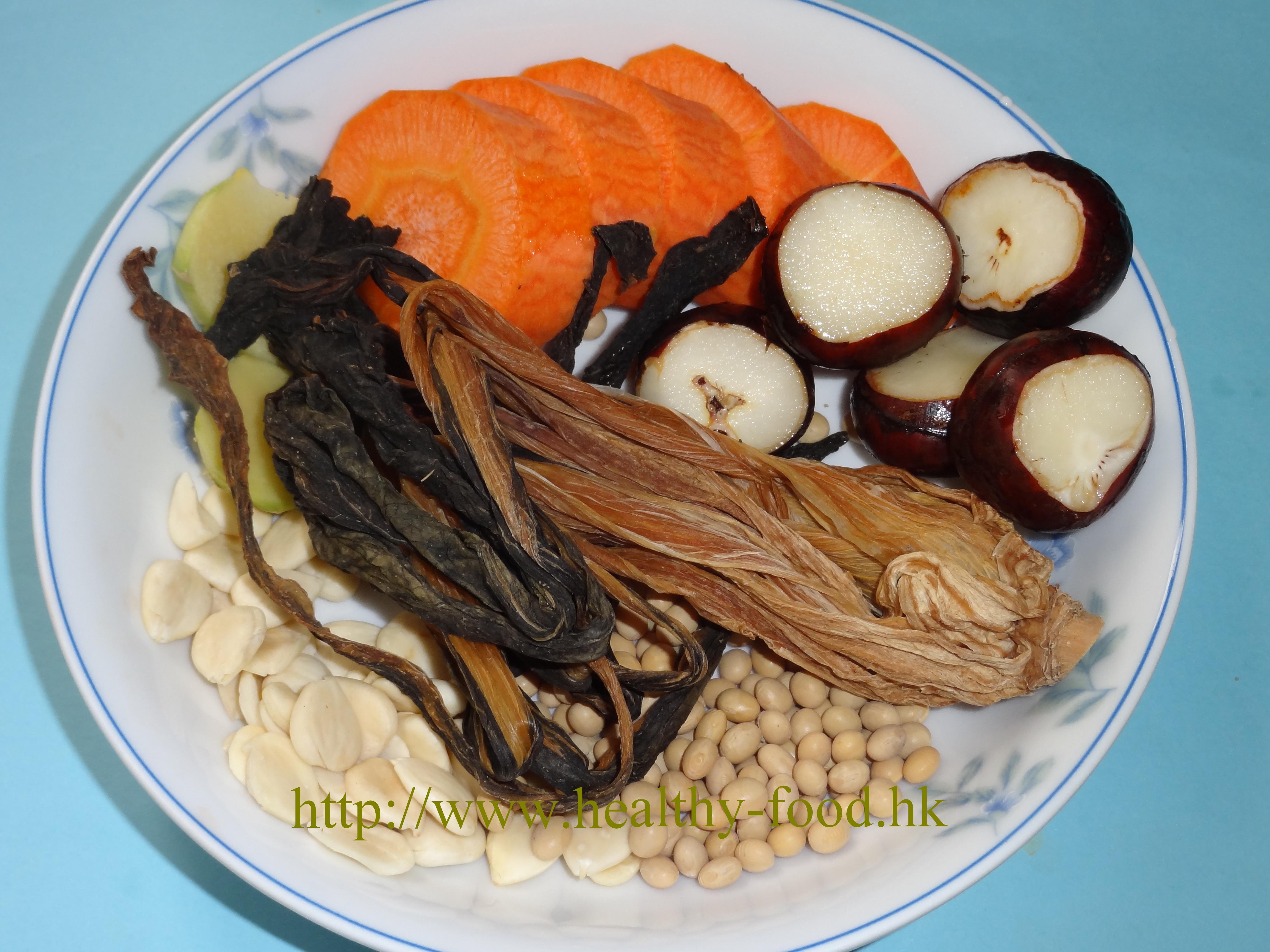 Dried Vegetable, Almond, Soybean, and Carrot Soup